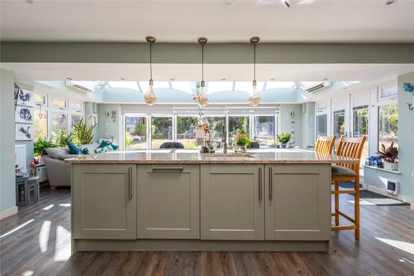 Usherwood Close, Tadworth, KT20 photo 21