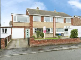 Braemar Road, Dunscroft, Doncaster photo
