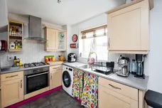 Edmonstone Crescent, Nottingham