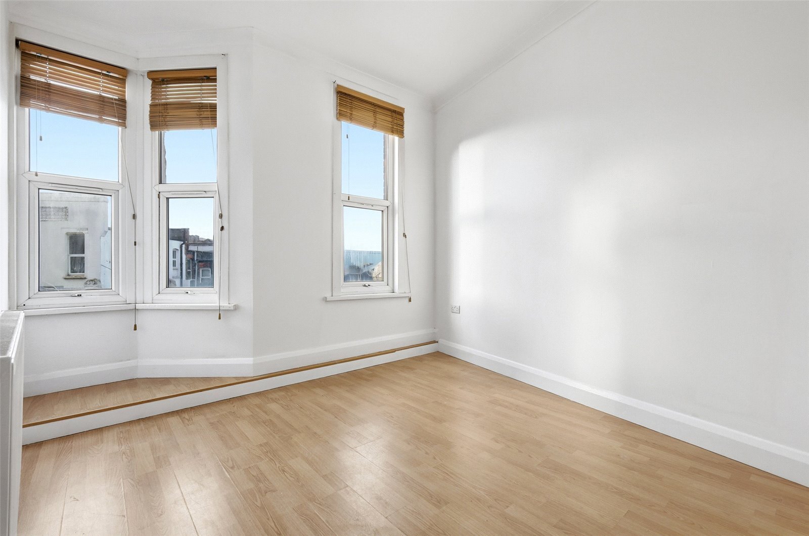 Chingford Road, London, E17 Image 5