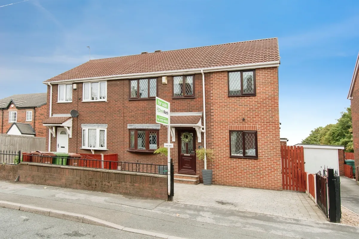 Benson Lane, Normanton