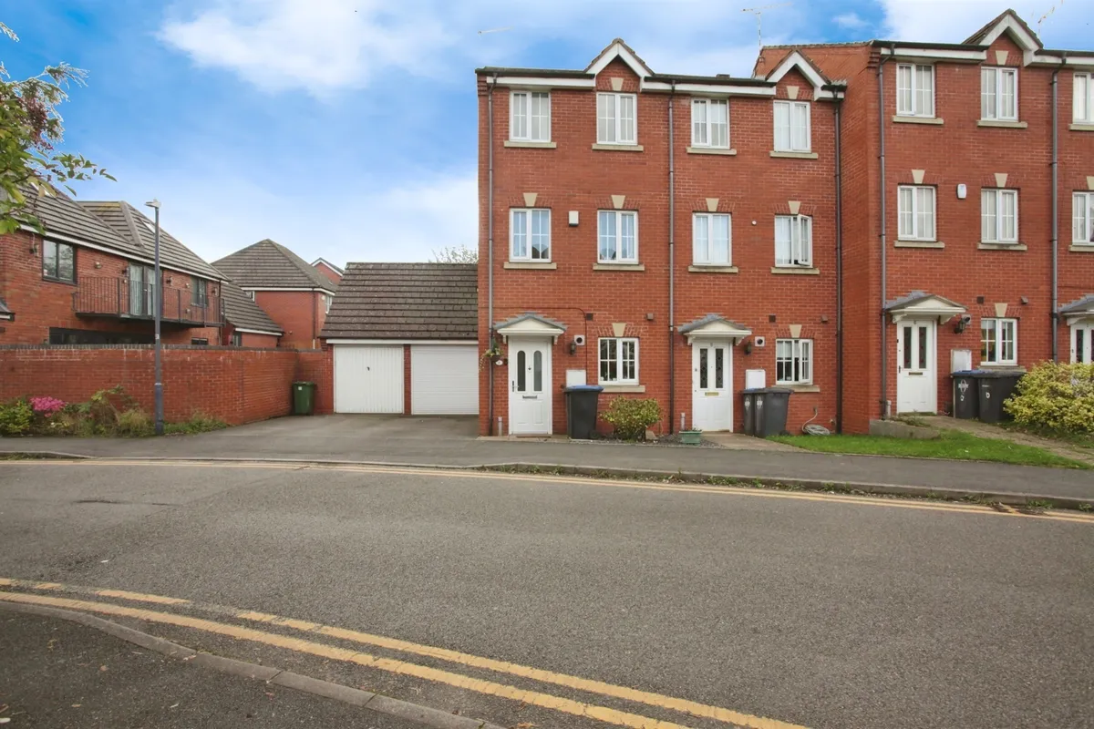 Aqua Place, Rugby