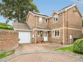 Maple Croft, New Farnley, LEEDS photo
