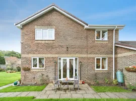 Maple Croft, New Farnley, LEEDS thumb 2