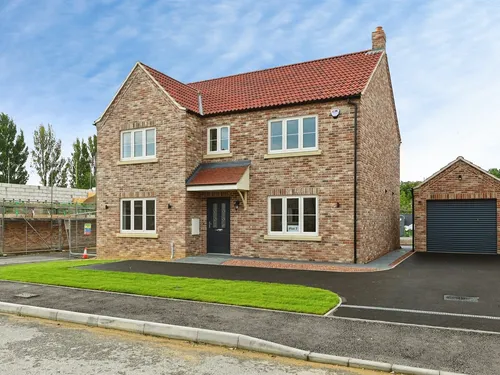 Oakley Way, Outwellphoto