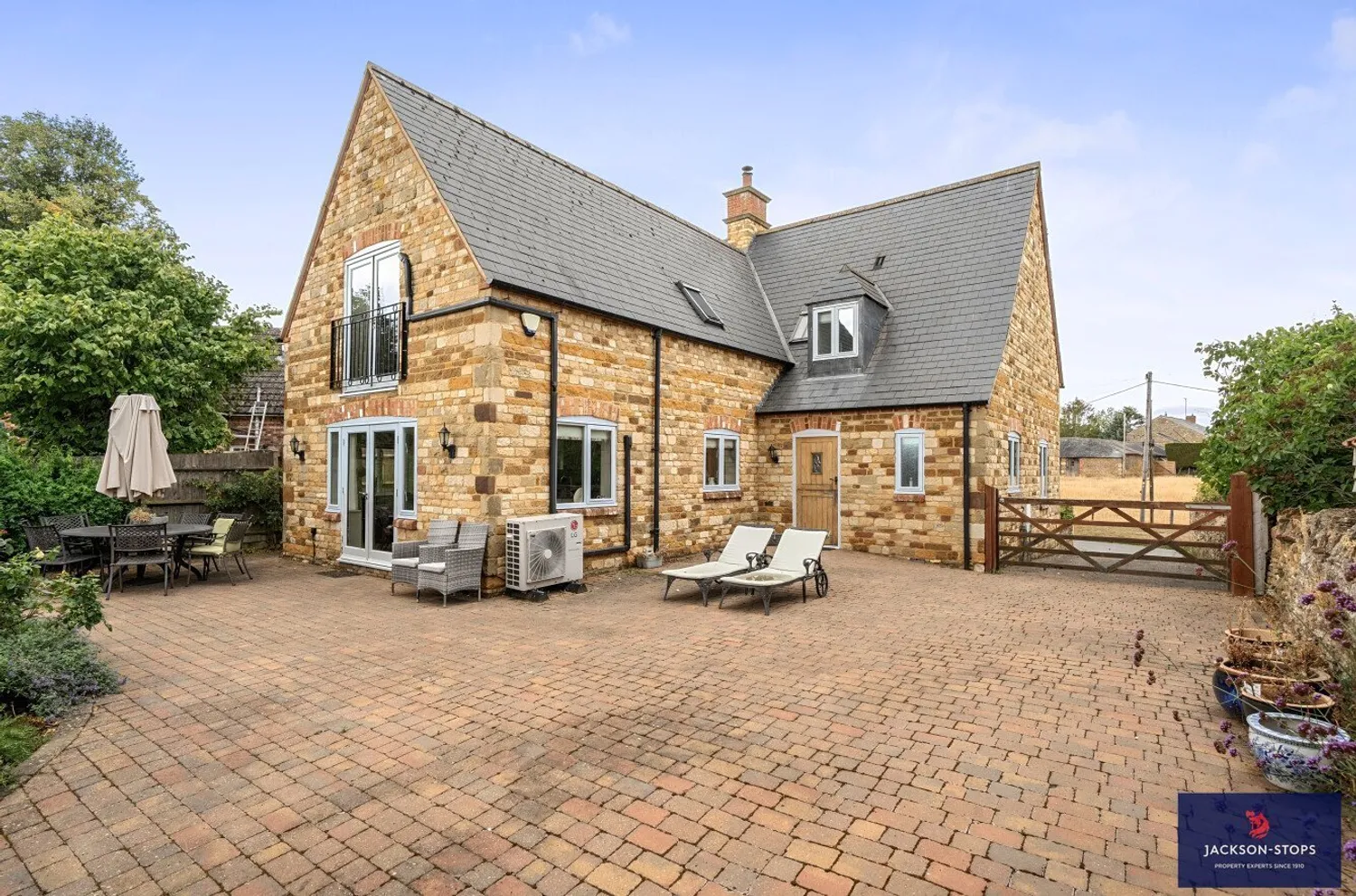 Hardwick Village, Hardwick, NN9 photo 24