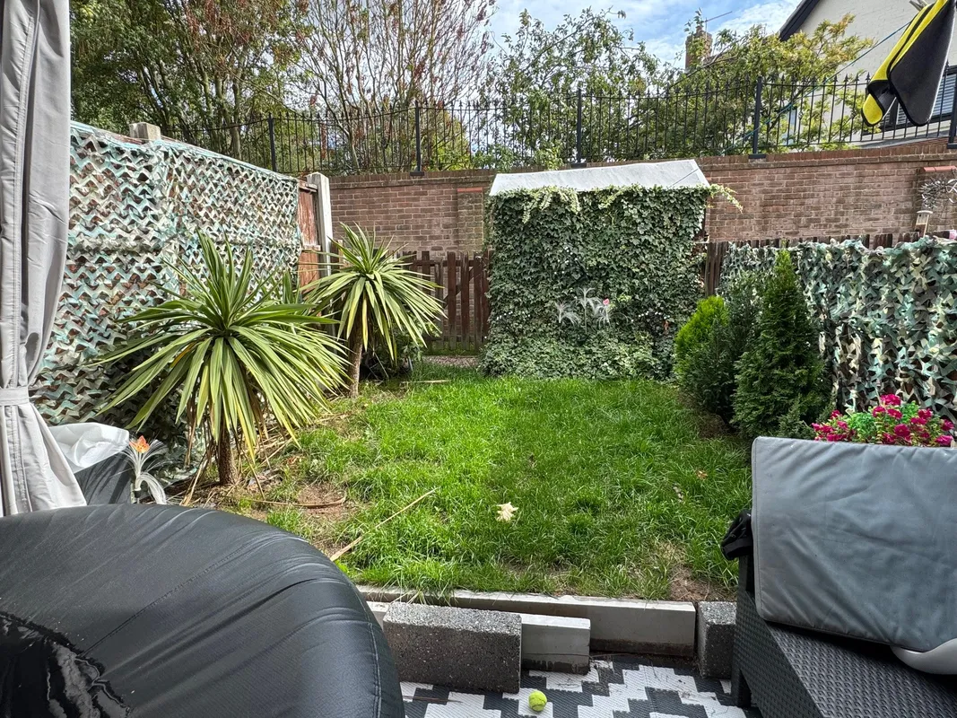 28 The Pines Worksop 