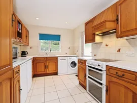 Willow Drive, Durrington, Salisbury thumb 3