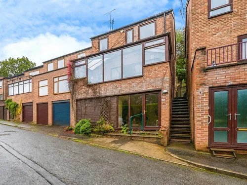 River View Court, Cardiffphoto