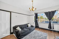 Robinhood Lane, Mitcham