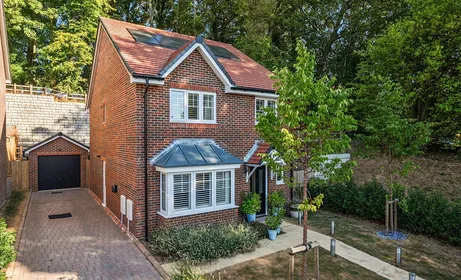 Bracher Close, Alton, GU34