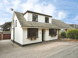 Priory Close, Pilgrims Hatch, Brentwood photo