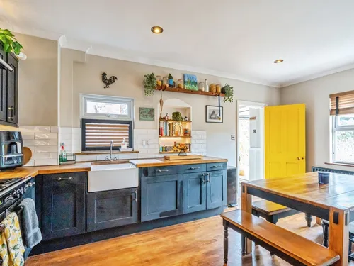 East Corner Cottage, Colworth, Chichesterphoto