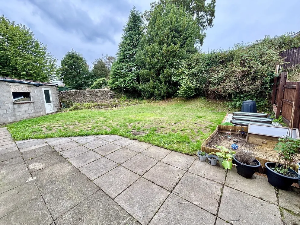 Property carousel item 17