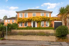 Fairford Close, Haywards Heath, RH16 photo 1