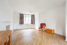 Fairford Close, Haywards Heath, RH16 photo 2
