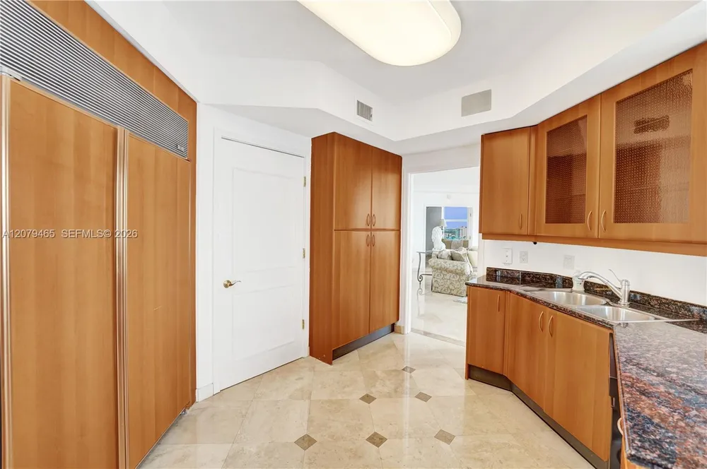 2100 N Ocean Blvd, Fort Lauderdale, FL 33305