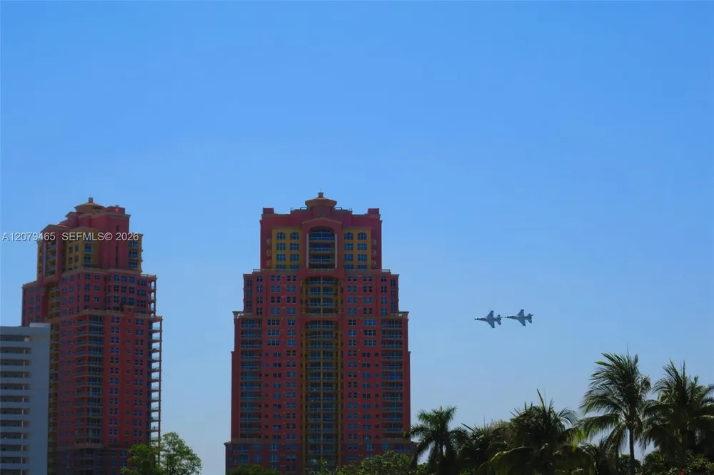 2100 N Ocean Blvd, Fort Lauderdale, FL 33305
