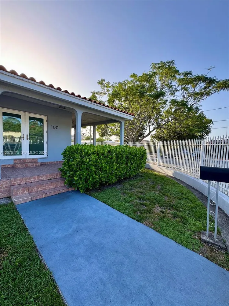 100 SW 51st Ct, Miami, FL 33134