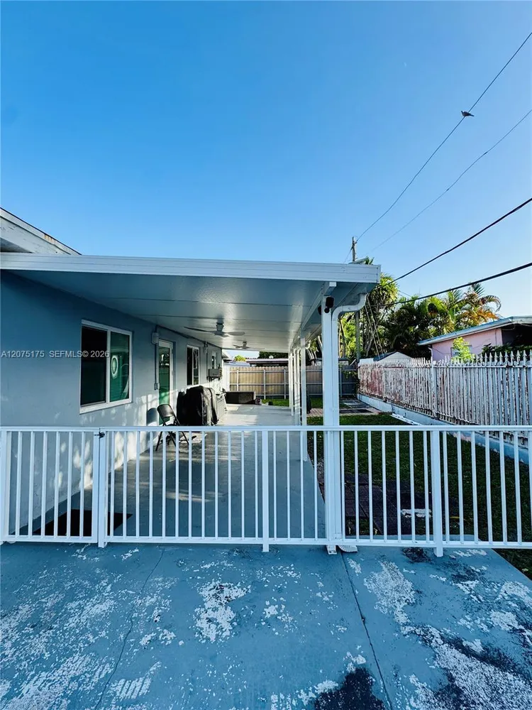 100 SW 51st Ct, Miami, FL 33134