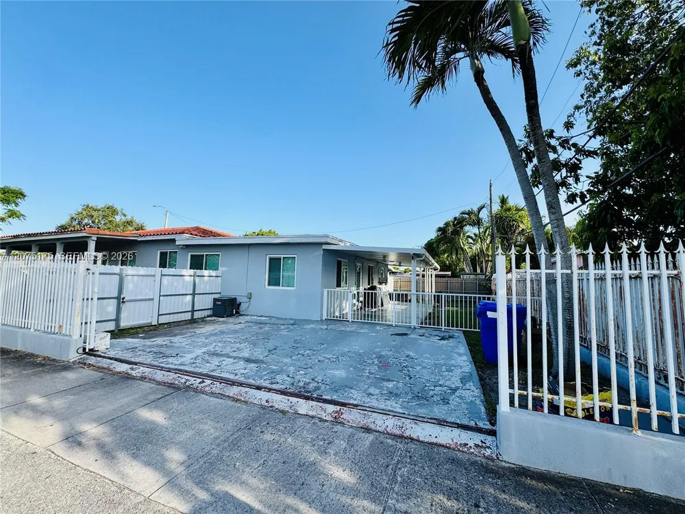 100 SW 51st Ct, Miami, FL 33134