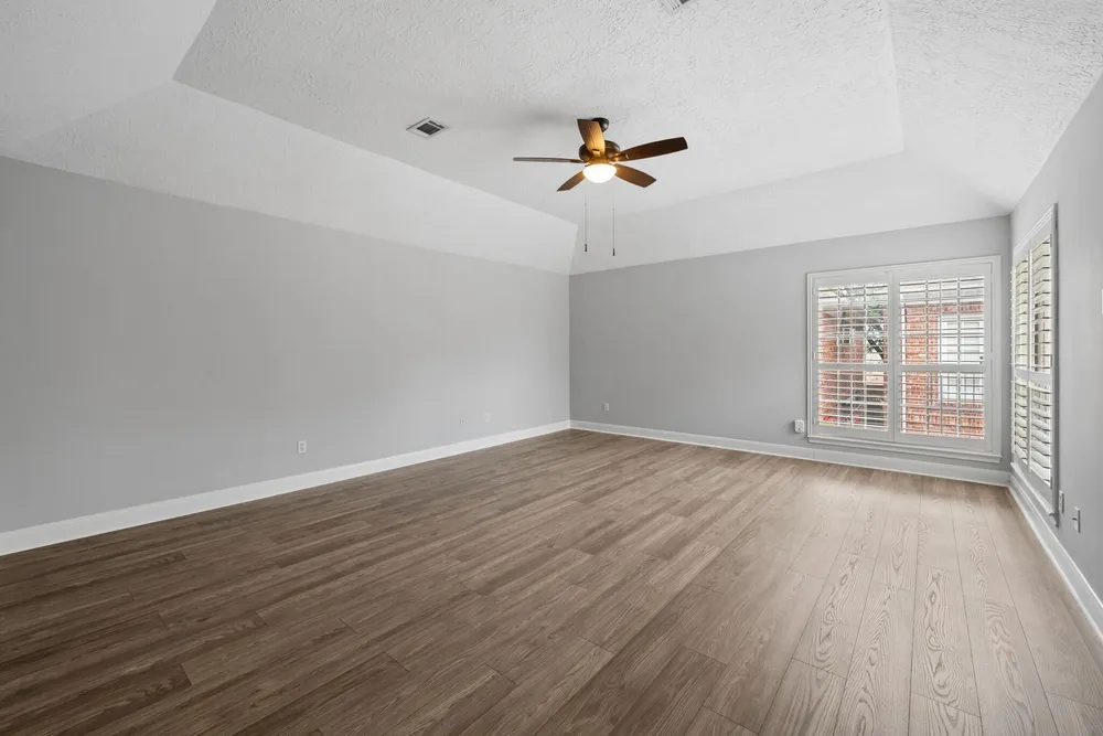 2514 Potomac Dr, Houston, TX 77057