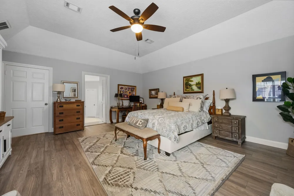 2514 Potomac Dr, Houston, TX 77057