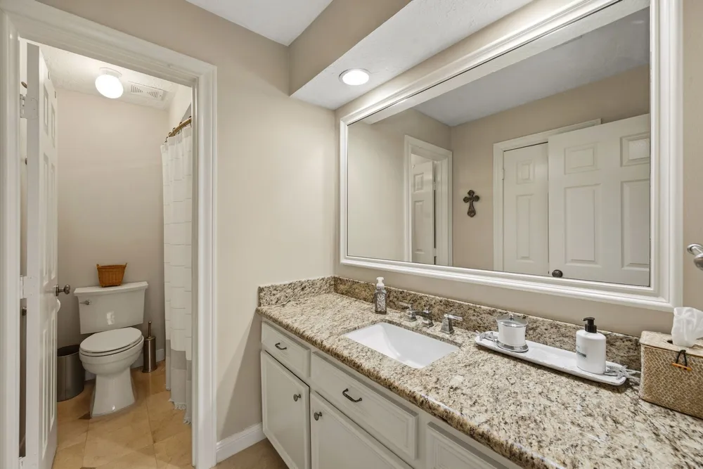 2514 Potomac Dr, Houston, TX 77057