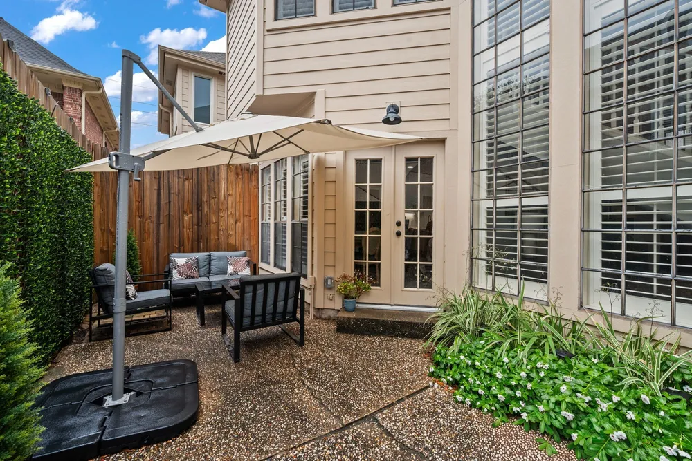 2514 Potomac Dr, Houston, TX 77057