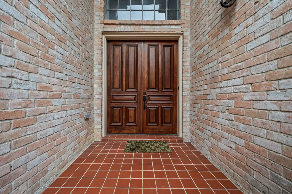 2514 Potomac Dr, Houston, TX 77057
