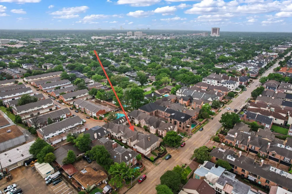 2514 Potomac Dr, Houston, TX 77057