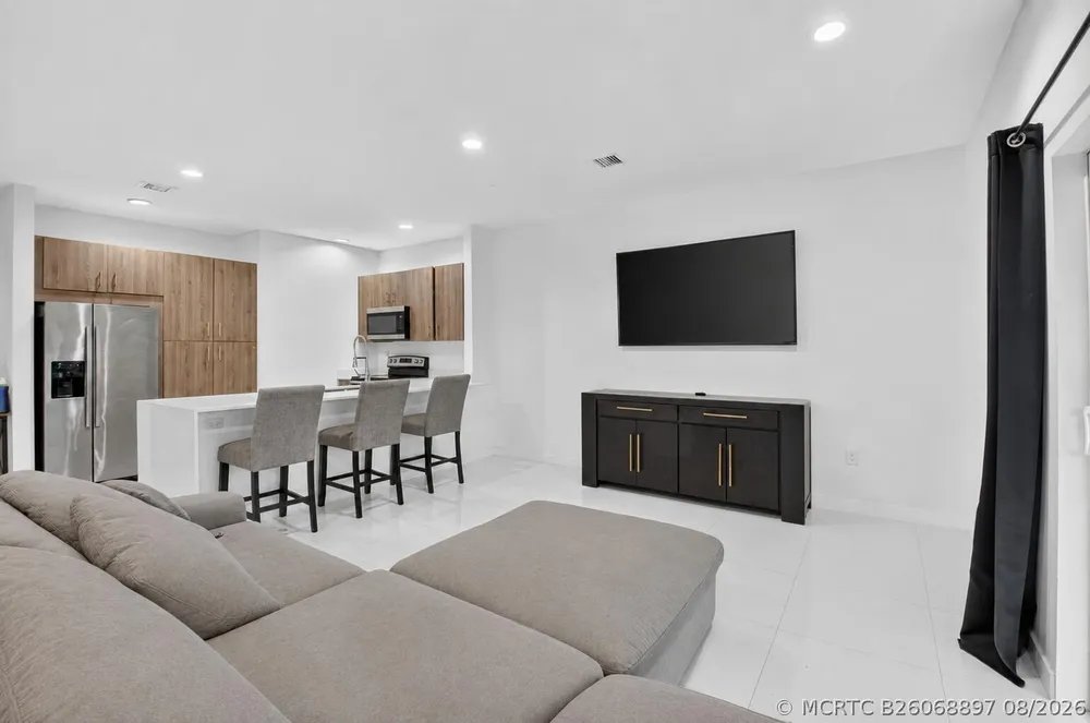 1030 Crystal Way, Delray Beach, FL 33444