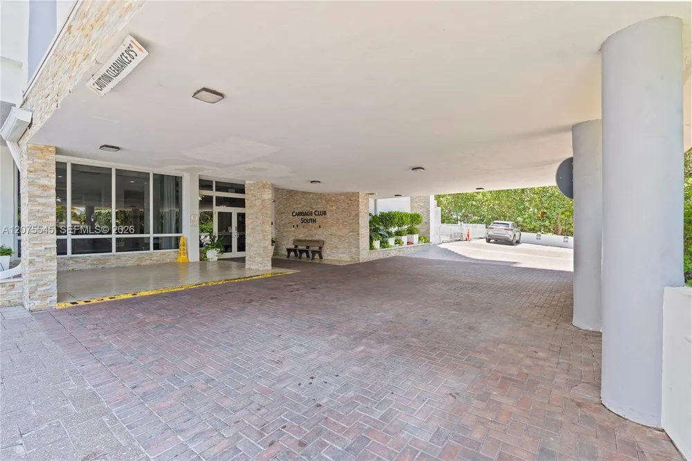 5001 Collins Ave, Miami Beach, FL 33140