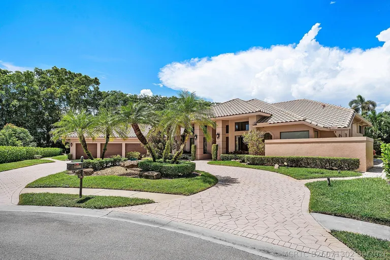 17595 Bocaire Pl, Boca Raton, FL 33487