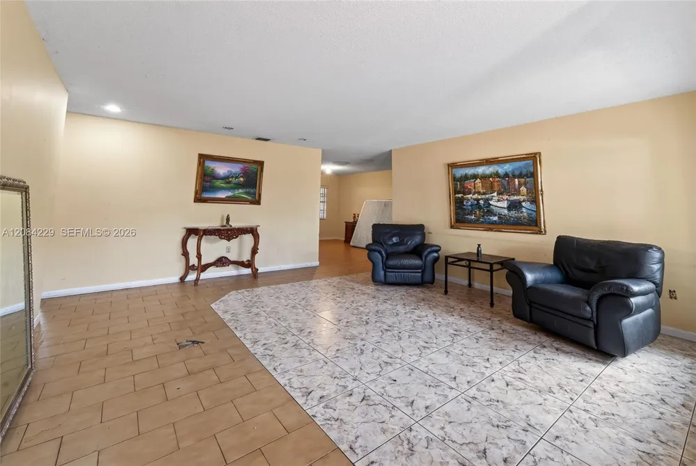 13217 SW 44th Ln, Miami, FL 33175