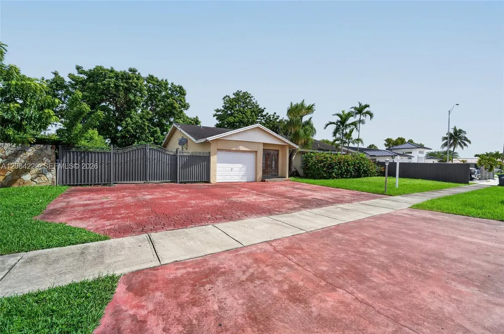 13217 SW 44th Ln, Miami, FL 33175