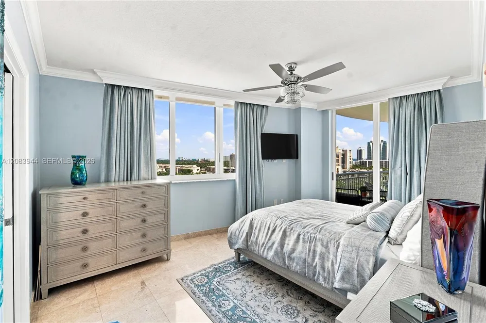 1755 E Hallandale Beach Blvd, Hallandale Beach, FL 33009