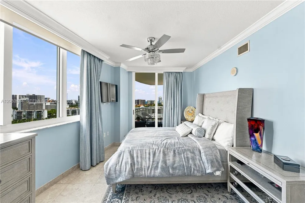 1755 E Hallandale Beach Blvd, Hallandale Beach, FL 33009