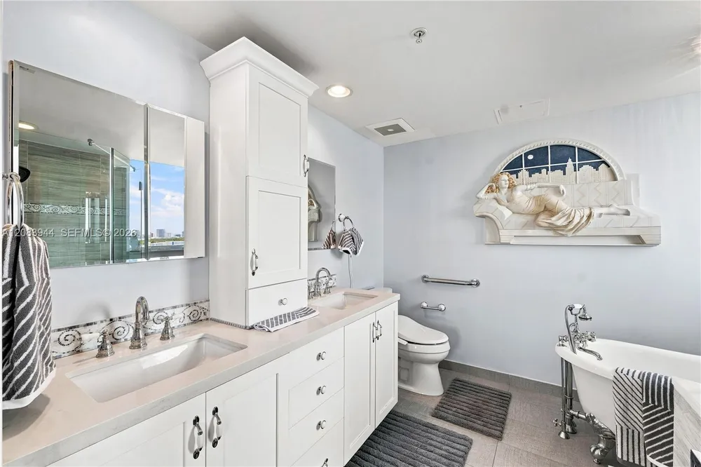 1755 E Hallandale Beach Blvd, Hallandale Beach, FL 33009