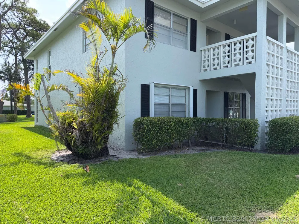 1030 Silk Oak Terrace, Delray Beach, FL 33445