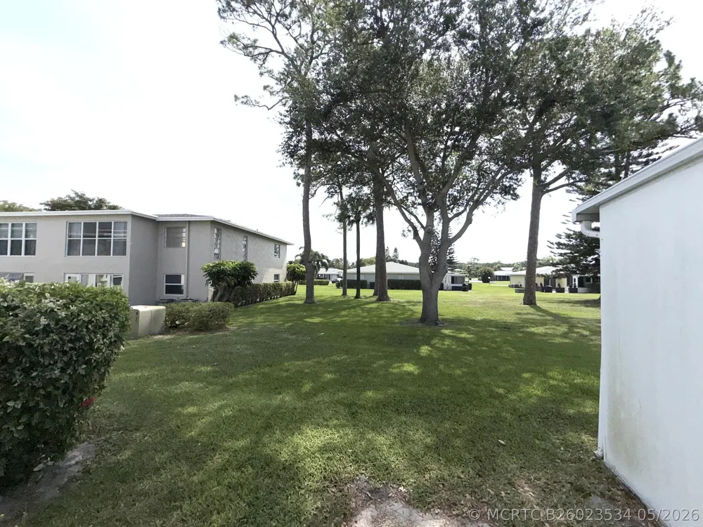 1030 Silk Oak Terrace, Delray Beach, FL 33445