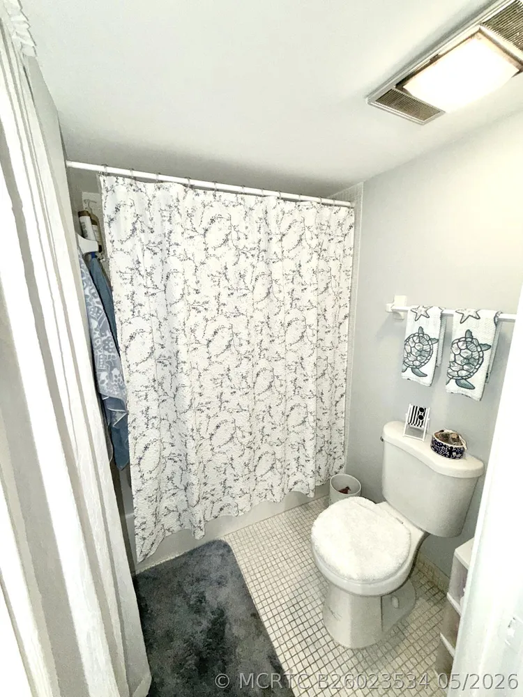 1030 Silk Oak Terrace, Delray Beach, FL 33445