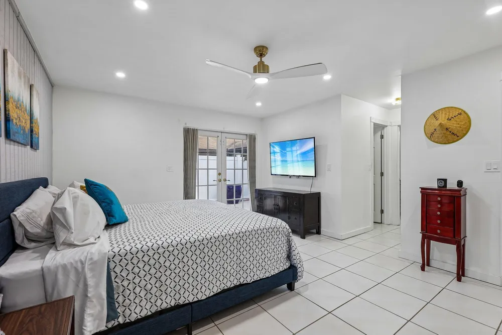 2075 SW 72nd Ave, Davie, FL 33317