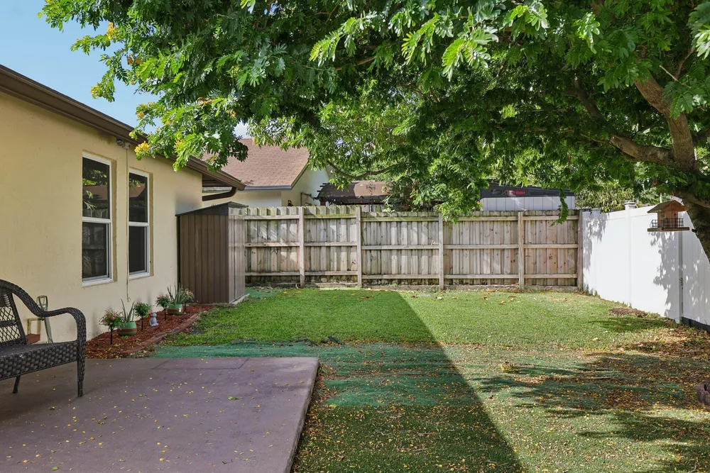 2075 SW 72nd Ave, Davie, FL 33317