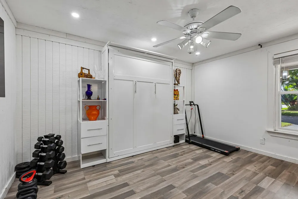 2075 SW 72nd Ave, Davie, FL 33317
