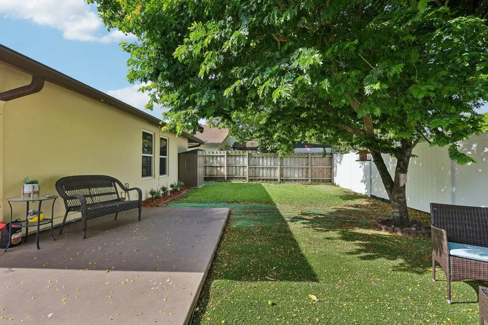 2075 SW 72nd Ave, Davie, FL 33317