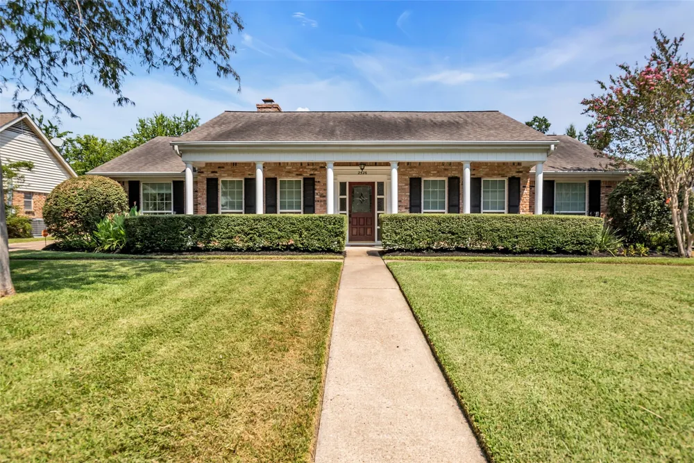 2526 Teague Rd, Houston, TX 77080-3832