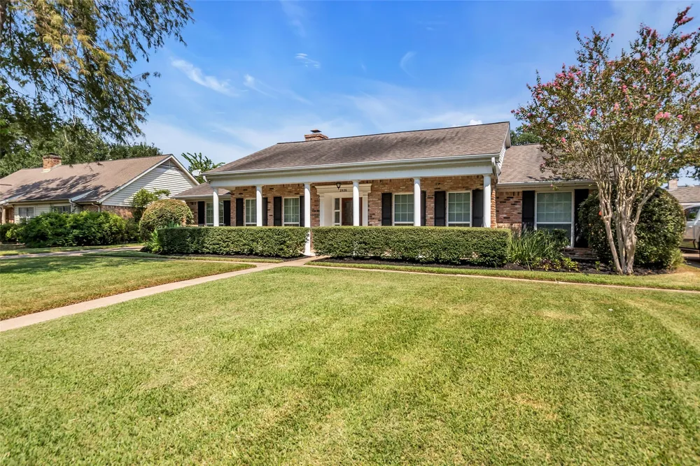 2526 Teague Rd, Houston, TX 77080-3832