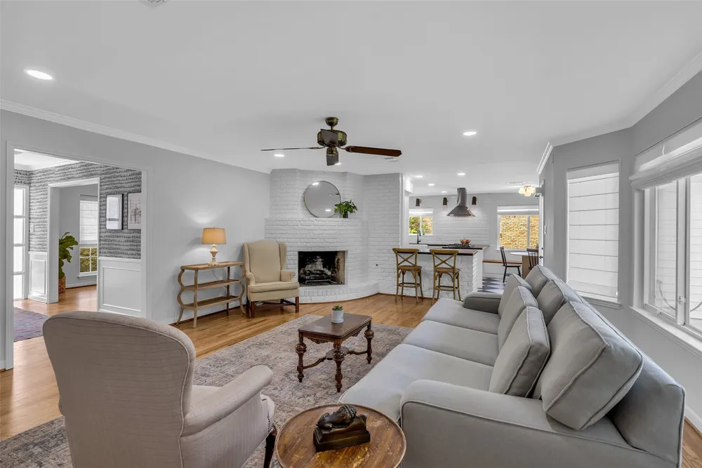 2526 Teague Rd, Houston, TX 77080-3832