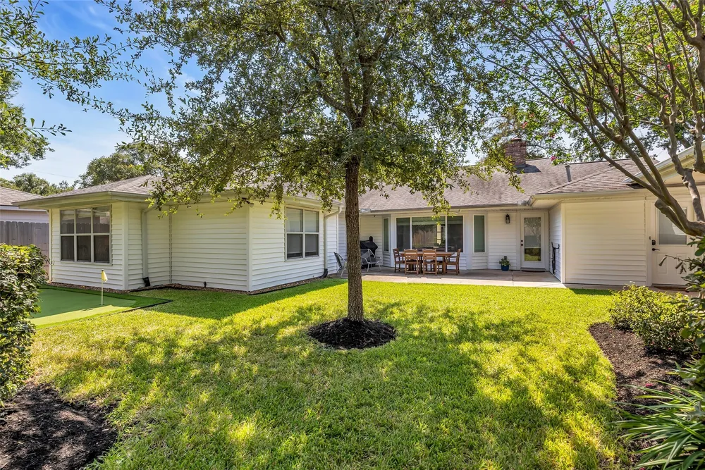 2526 Teague Rd, Houston, TX 77080-3832